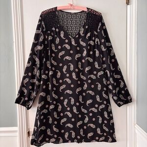 DR2 by Daniel Rainn L pleat back black crochet detailed paisley Pockets V-neck d